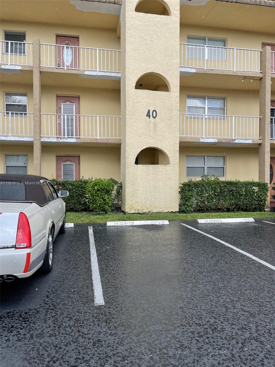 8285 Sunrise Lakes Blvd Unit: 310