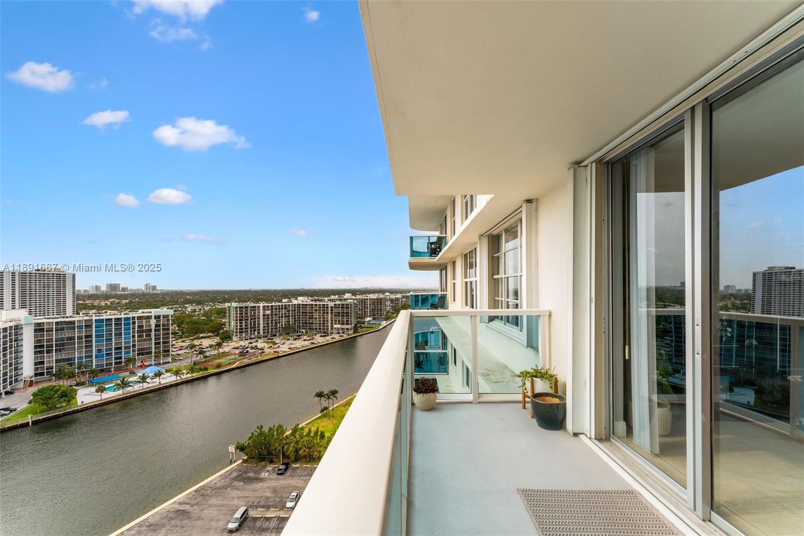 3800 S Ocean Dr # 1722