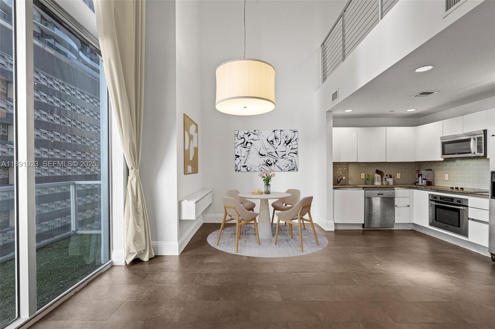 1050 Brickell Ave # 1006