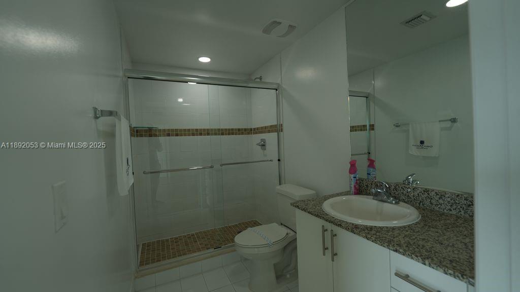 987 SW 37th Ave # 1005