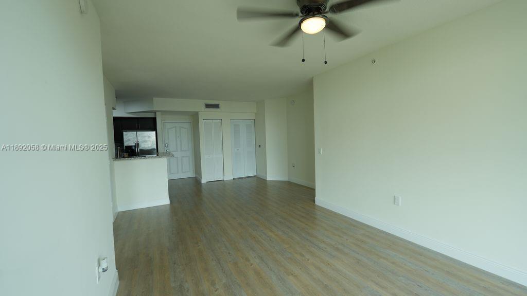 987 SW 37th Ave # 1009
