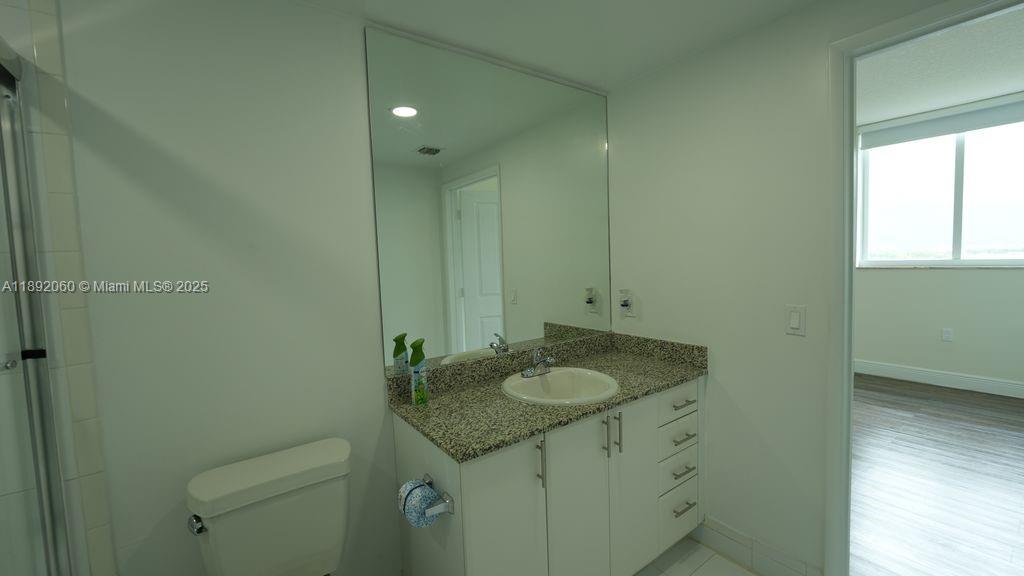 987 SW 37th Ave # 610