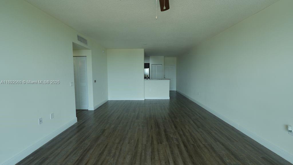 987 SW 37th Ave # 610