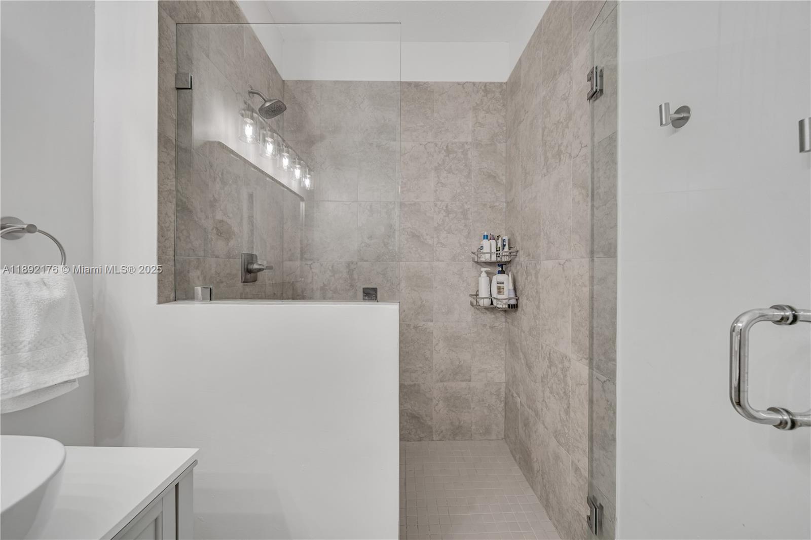 290 NW 109th Ave # 103