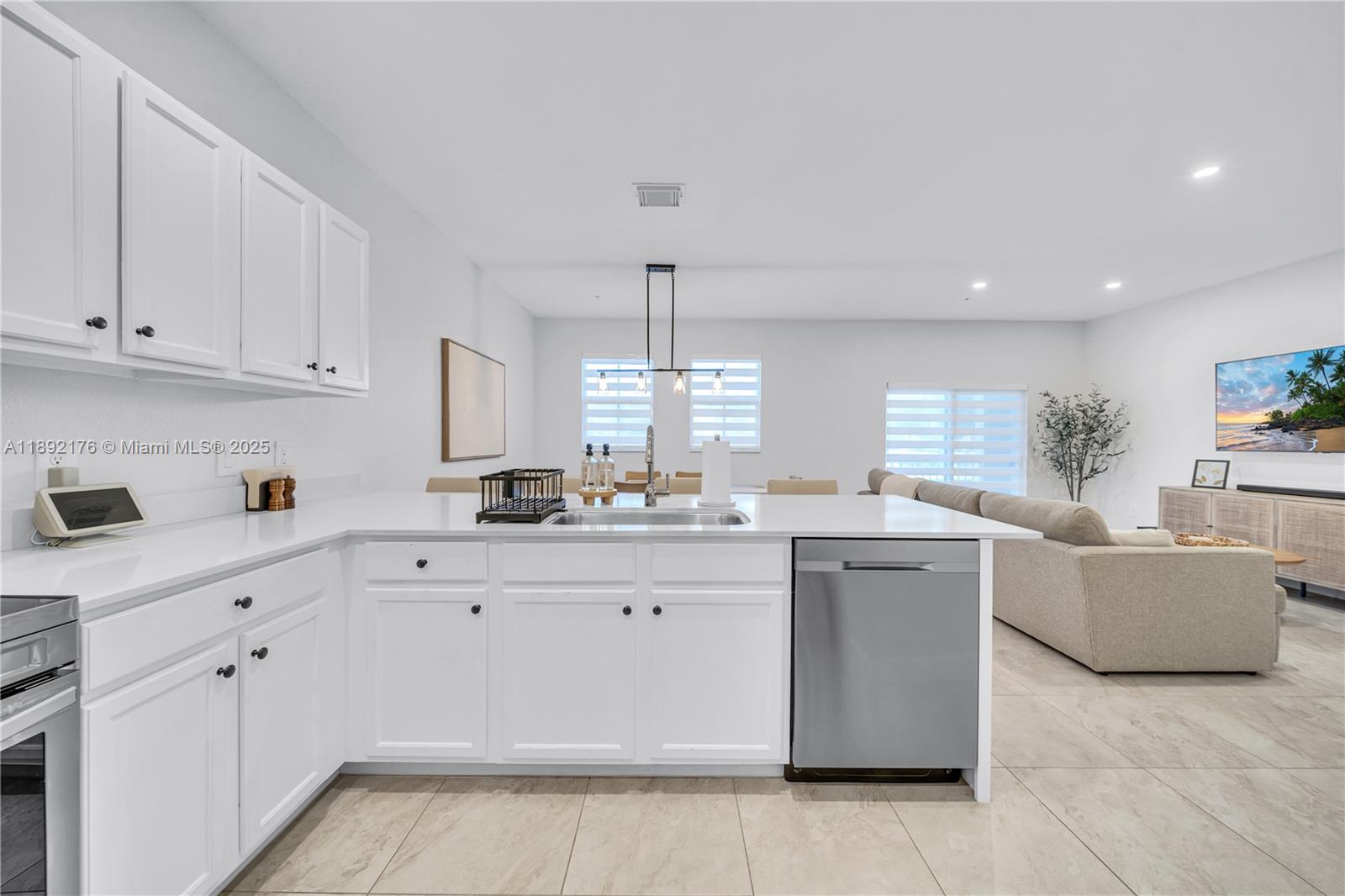 290 NW 109th Ave # 103