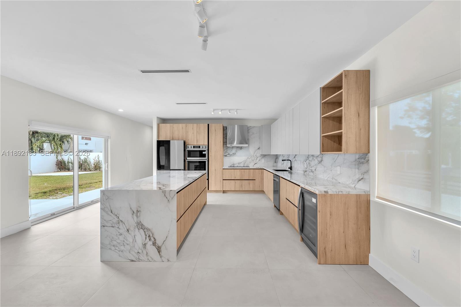 1200 SW 23rd Ct