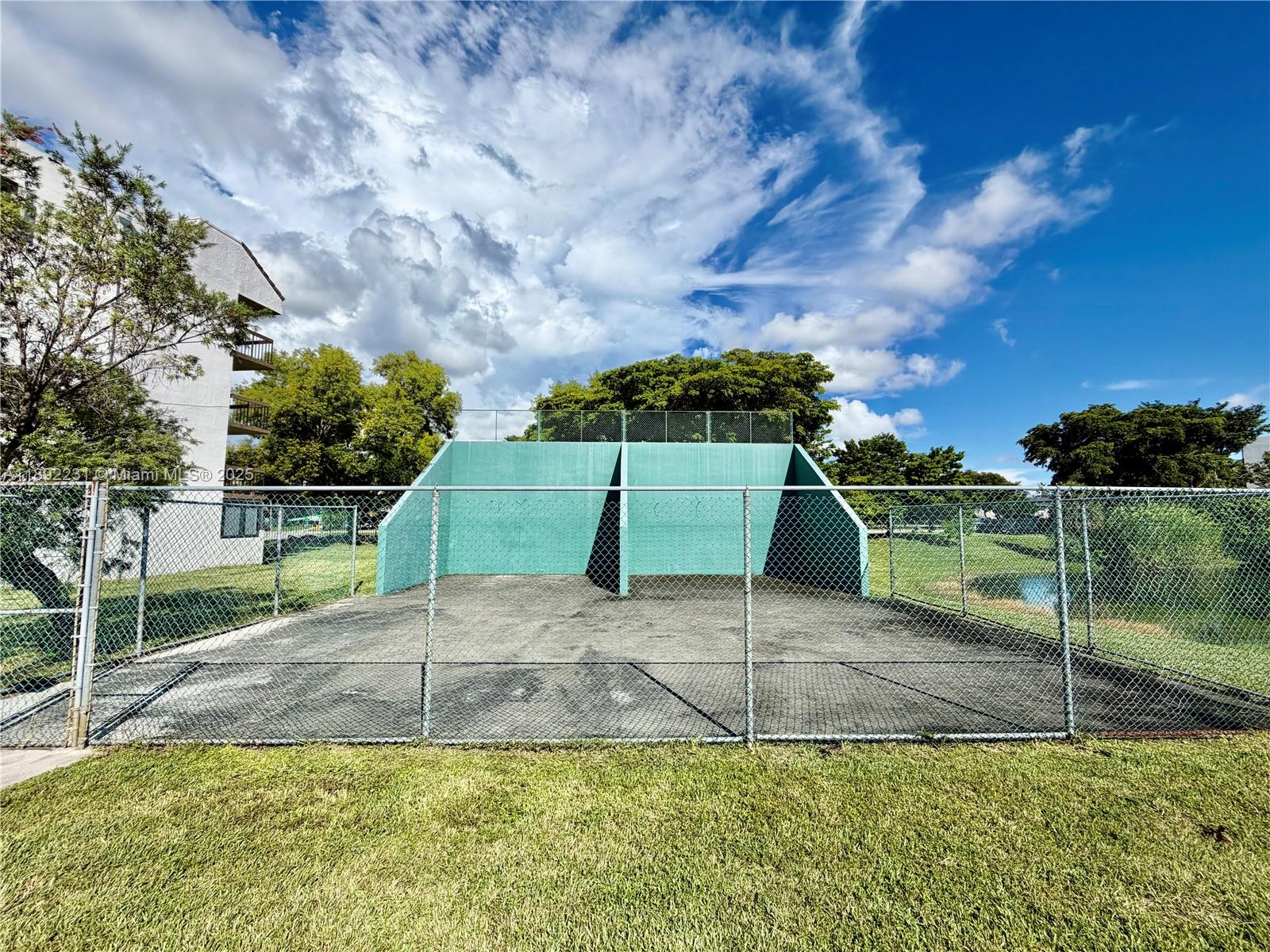 1300 SW 122nd Ave # 2 Unit: 118-2