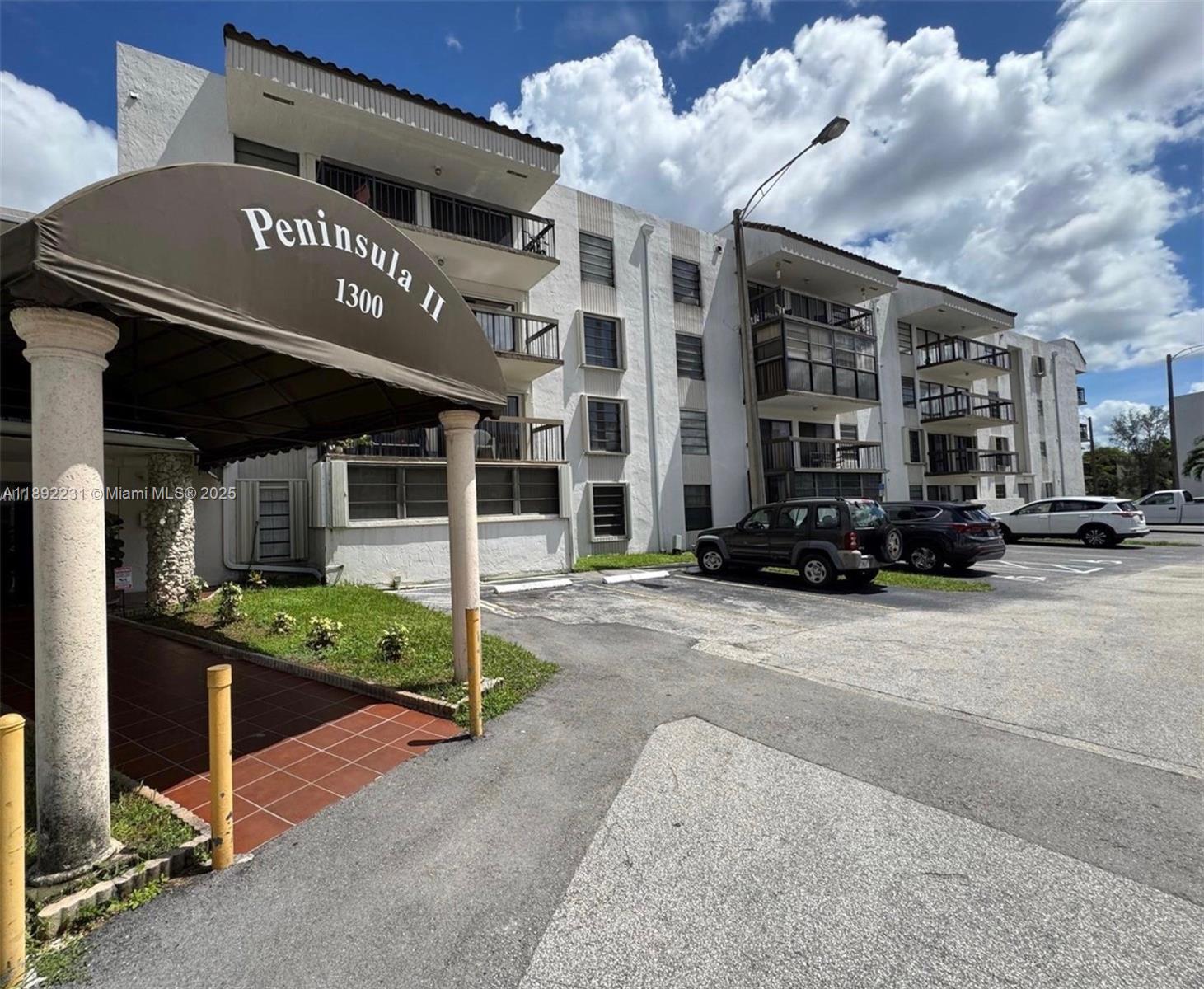 1300 SW 122nd Ave # 2 Unit: 118-2