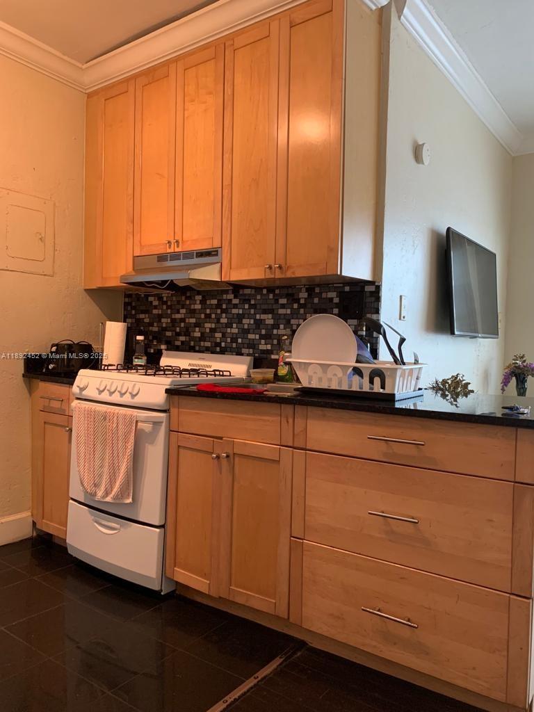 1555 Pennsylvania Ave # 103