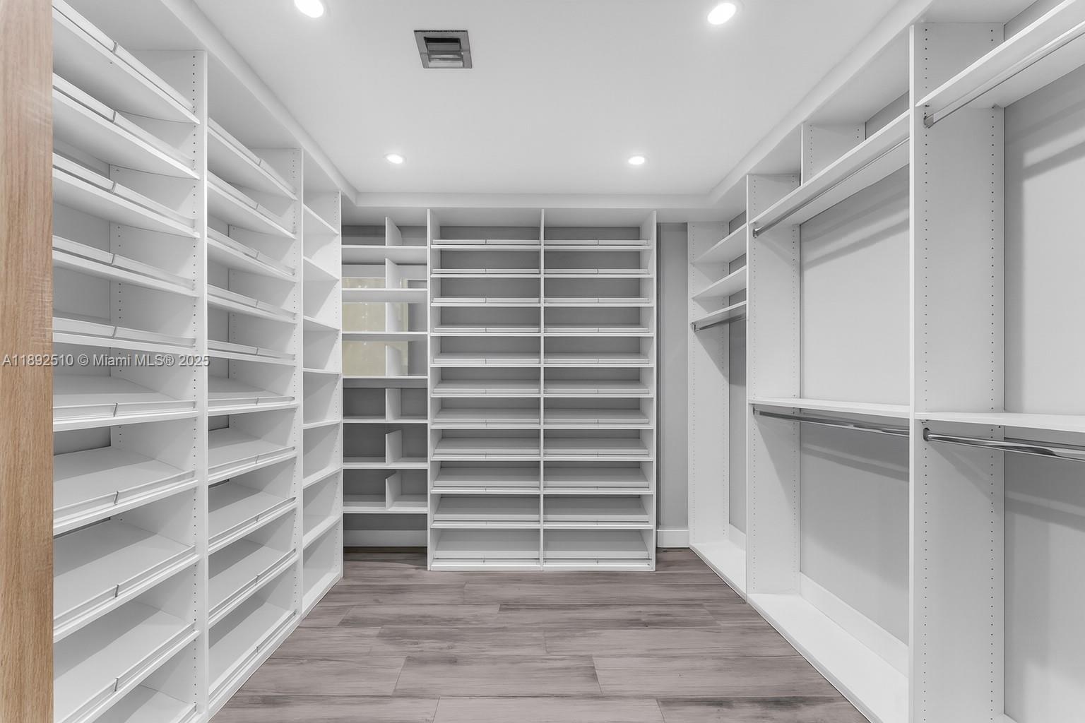 40 S Prospect Dr