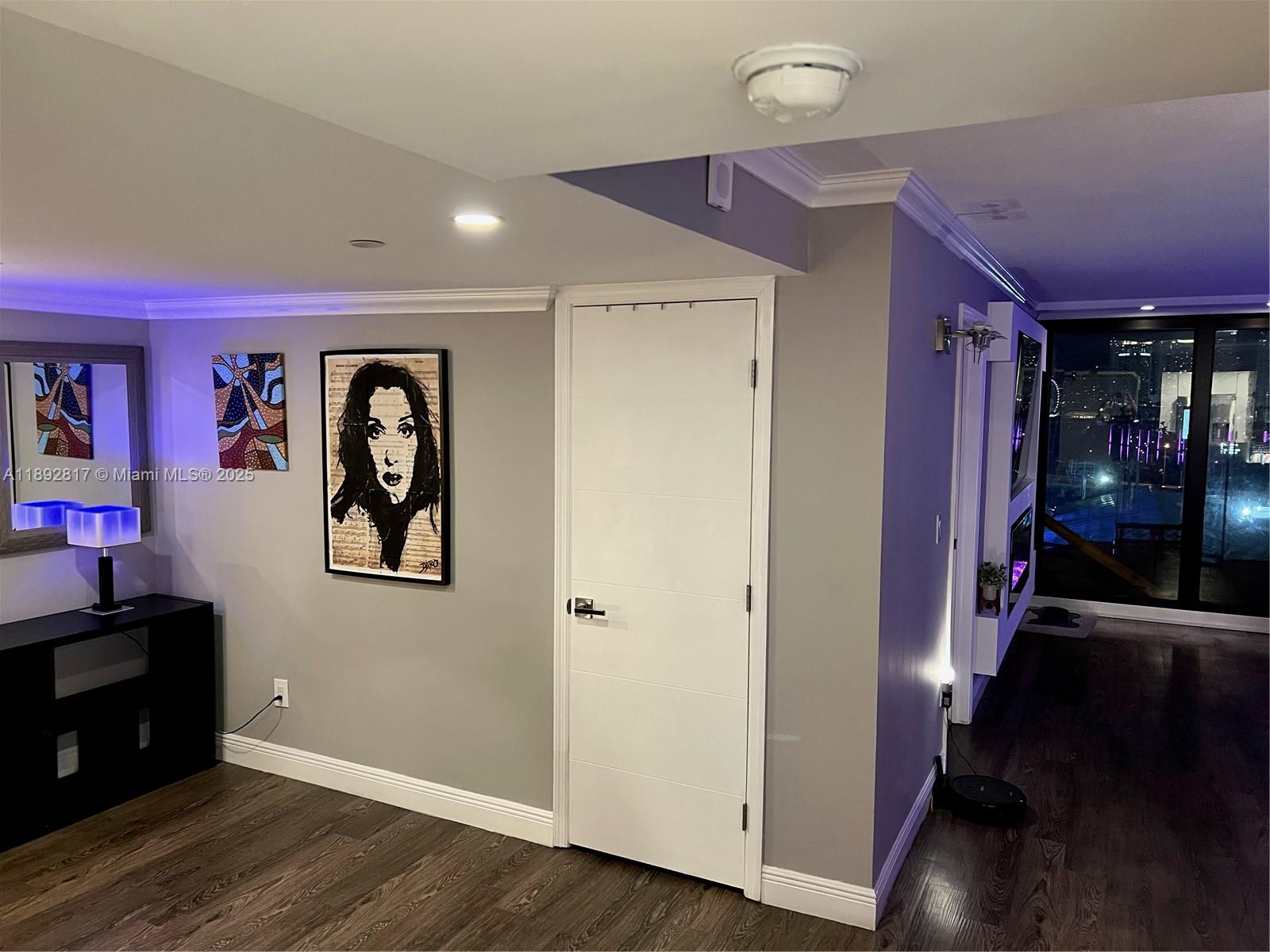 555 NE 15th St # 12J