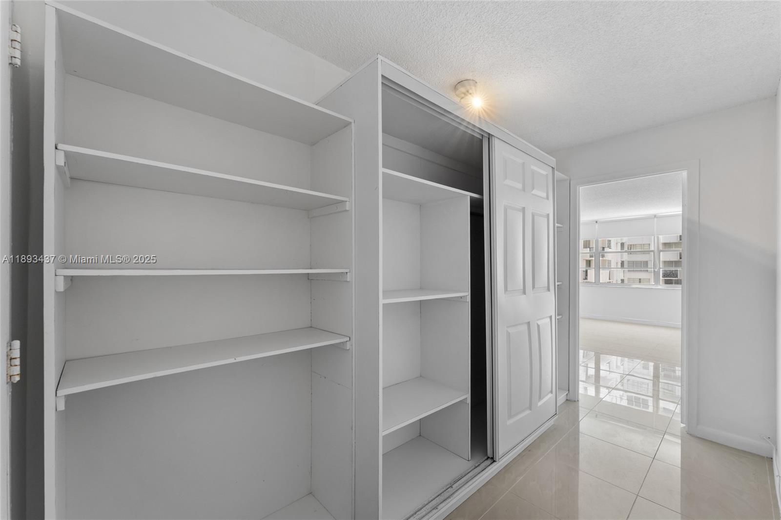 18061 BISCAYNE # 1701