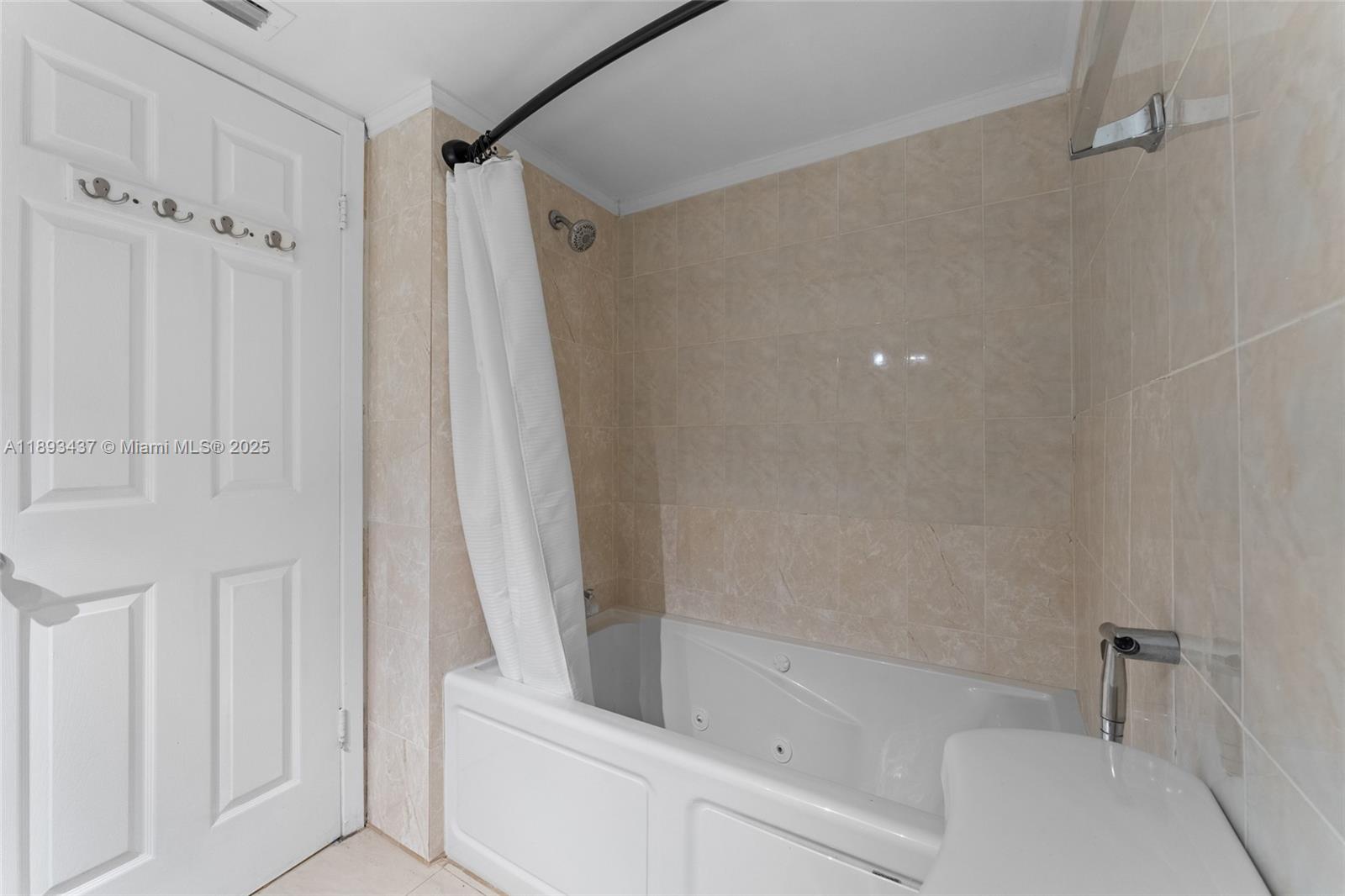 18061 BISCAYNE # 1701