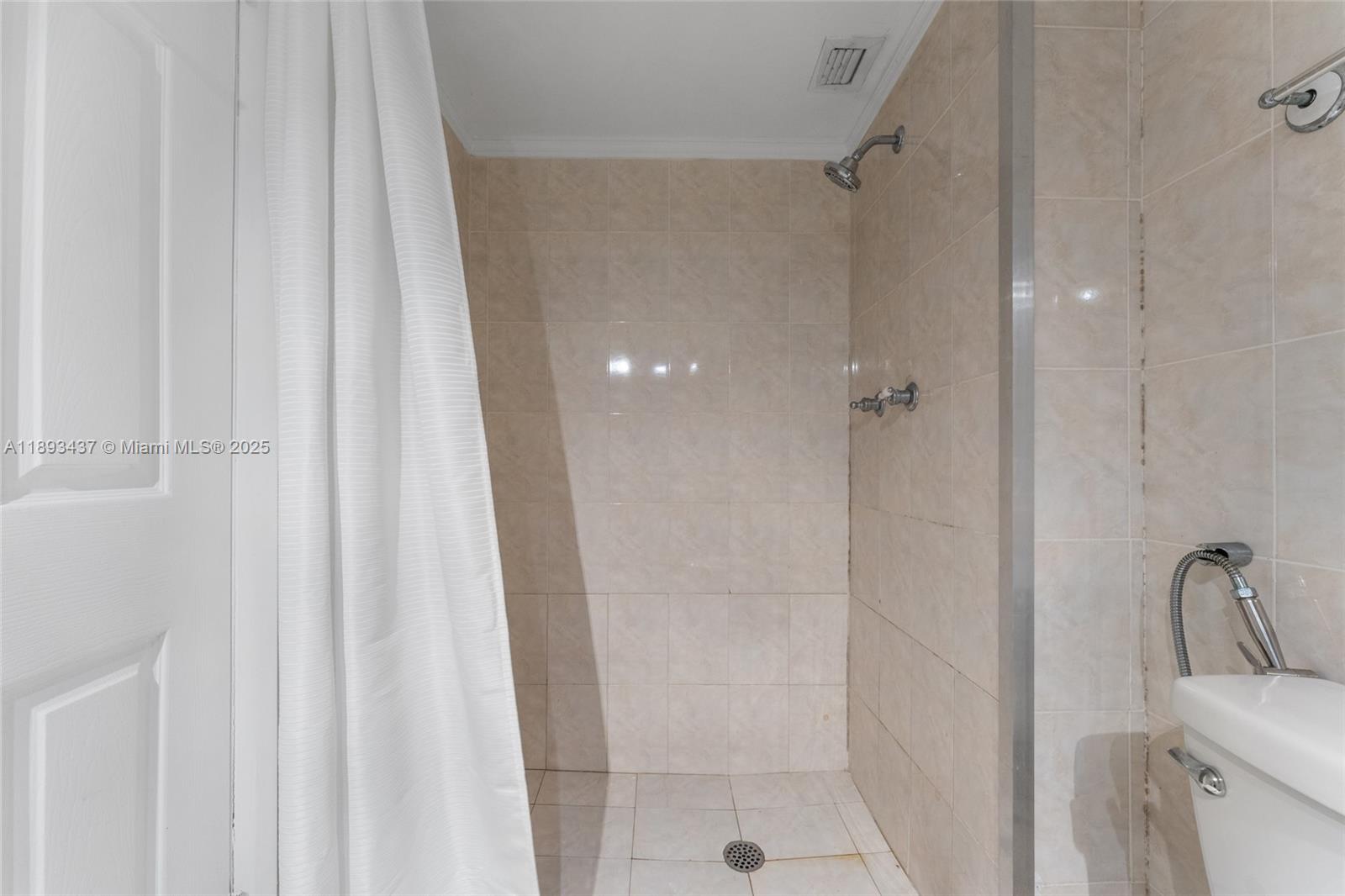 18061 BISCAYNE # 1701