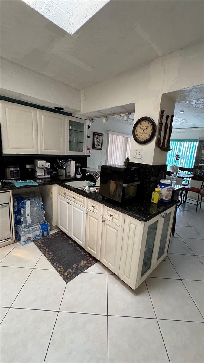 4390 NW 4th Ct