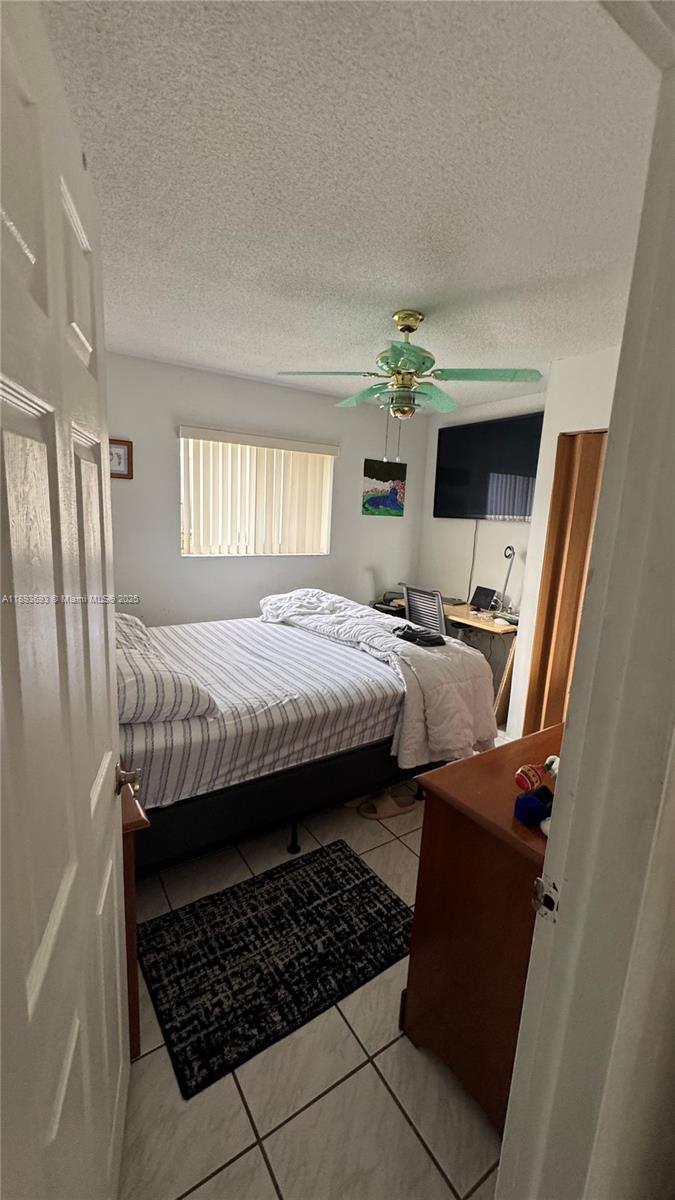 4390 NW 4th Ct