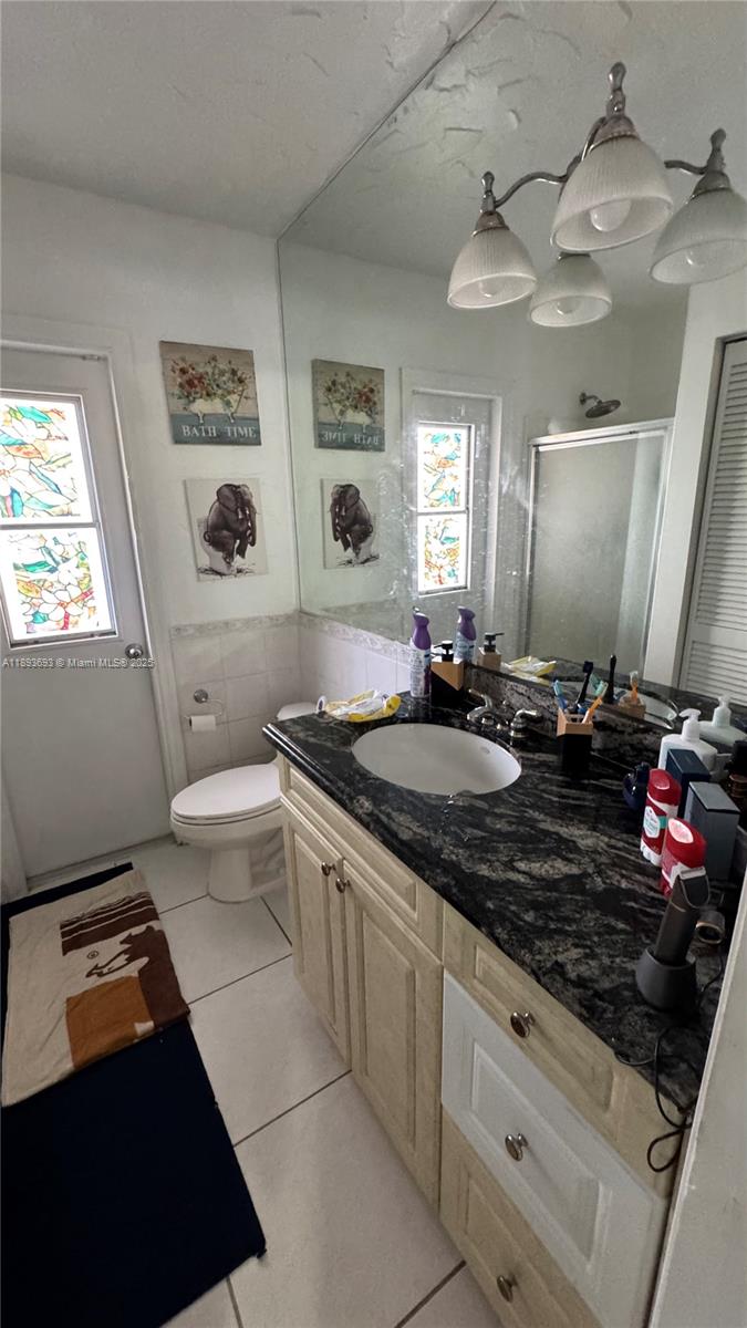 4390 NW 4th Ct