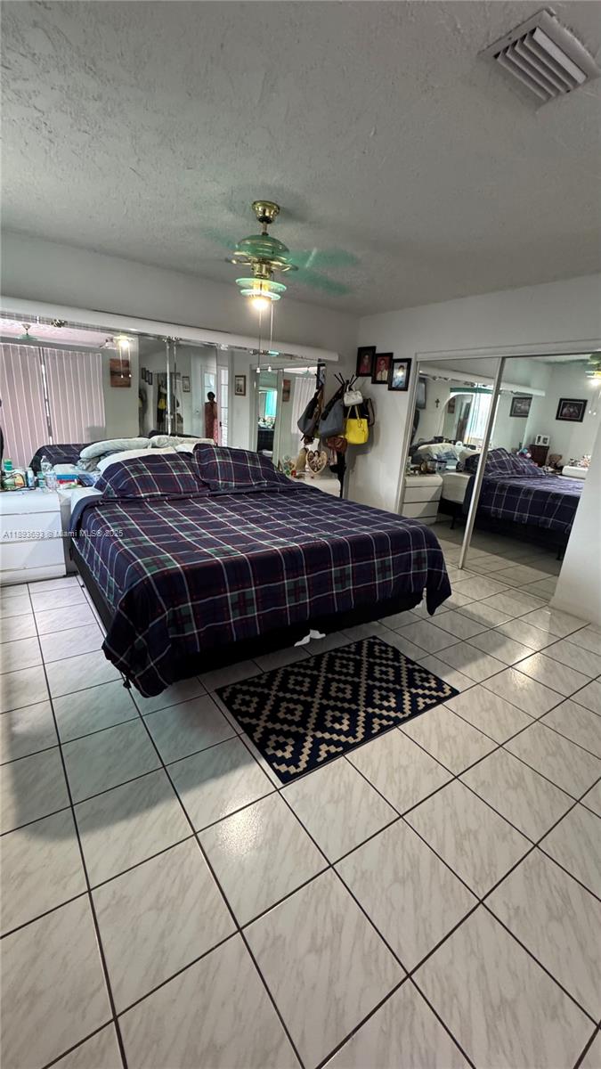 4390 NW 4th Ct