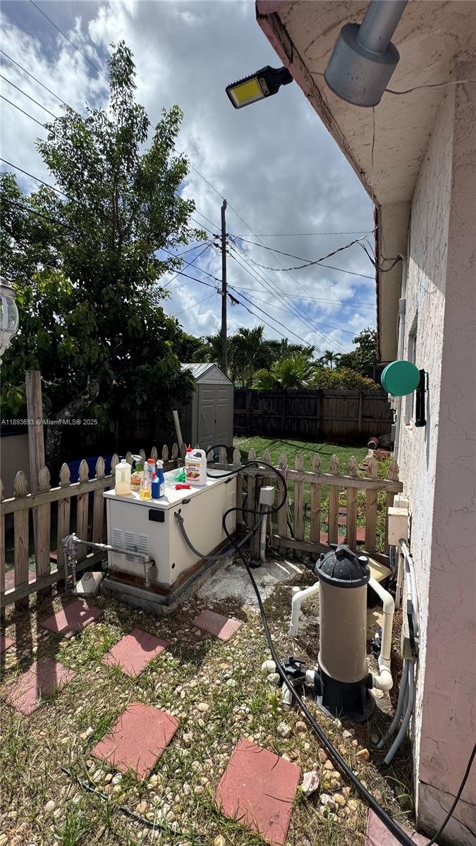 4390 NW 4th Ct