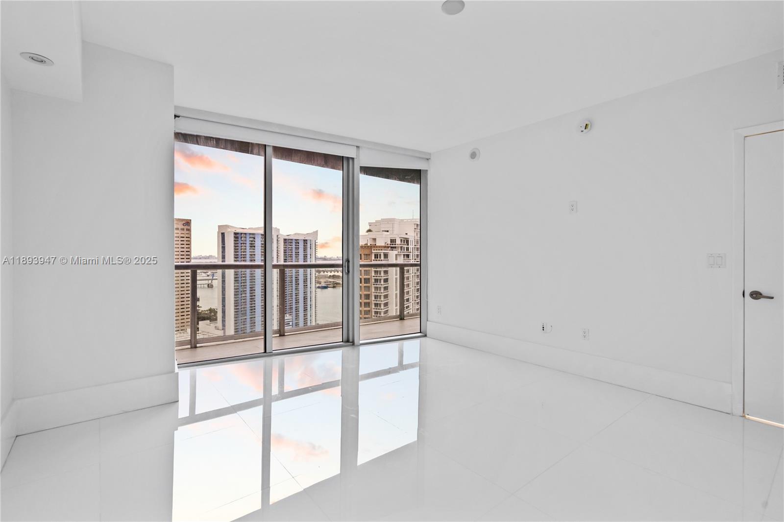 495 Brickell Ave # 3502