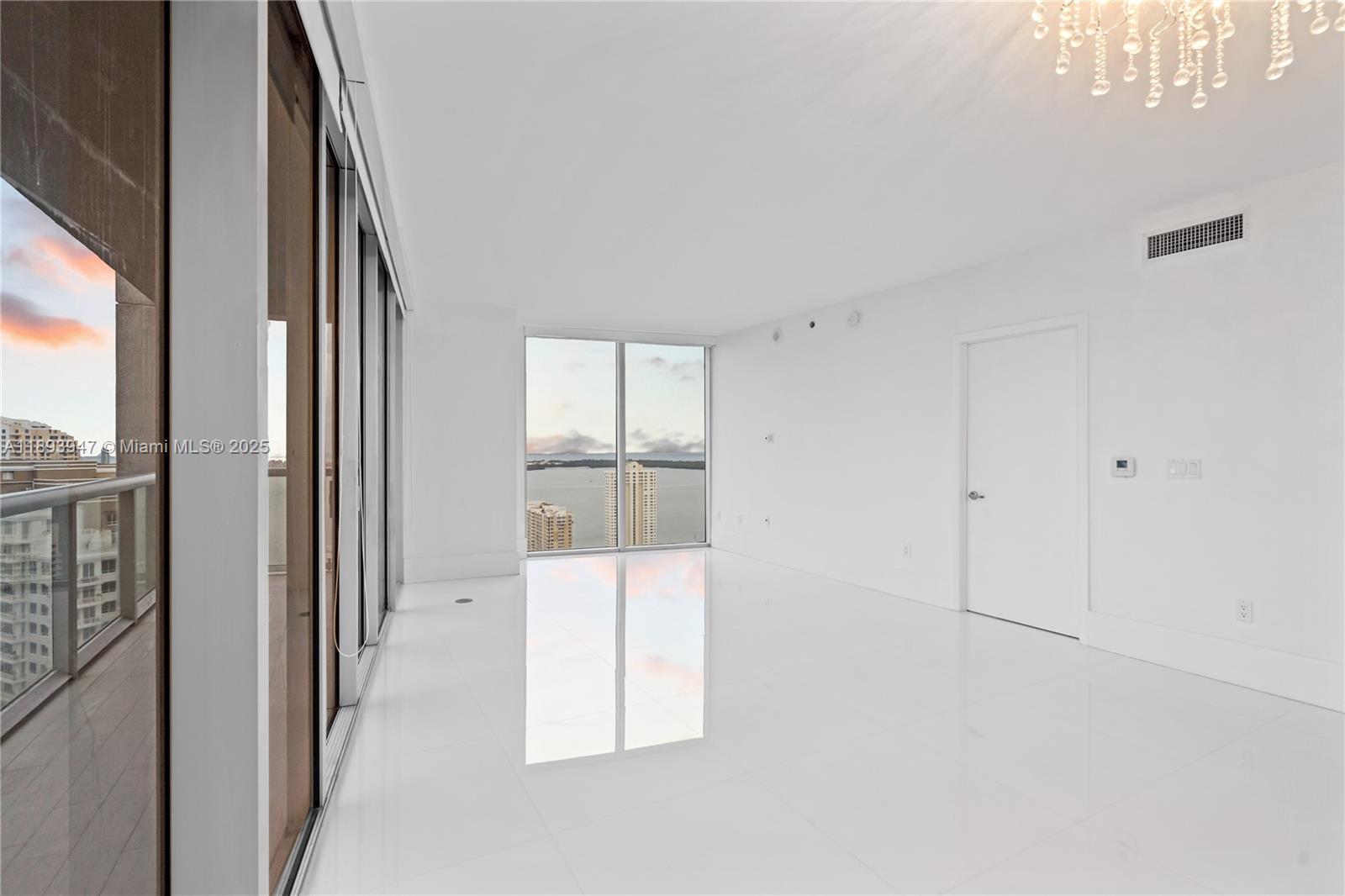 495 Brickell Ave # 3502