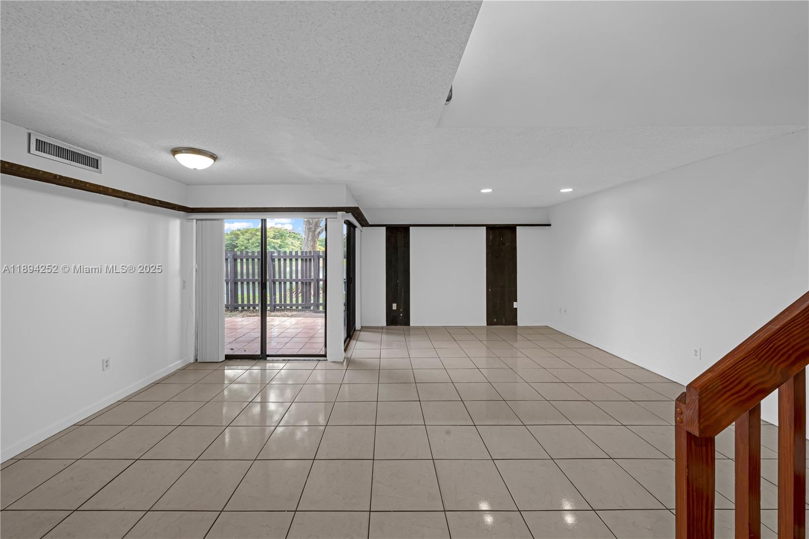 15070 SW 49th Ln # 106 Unit: A-106