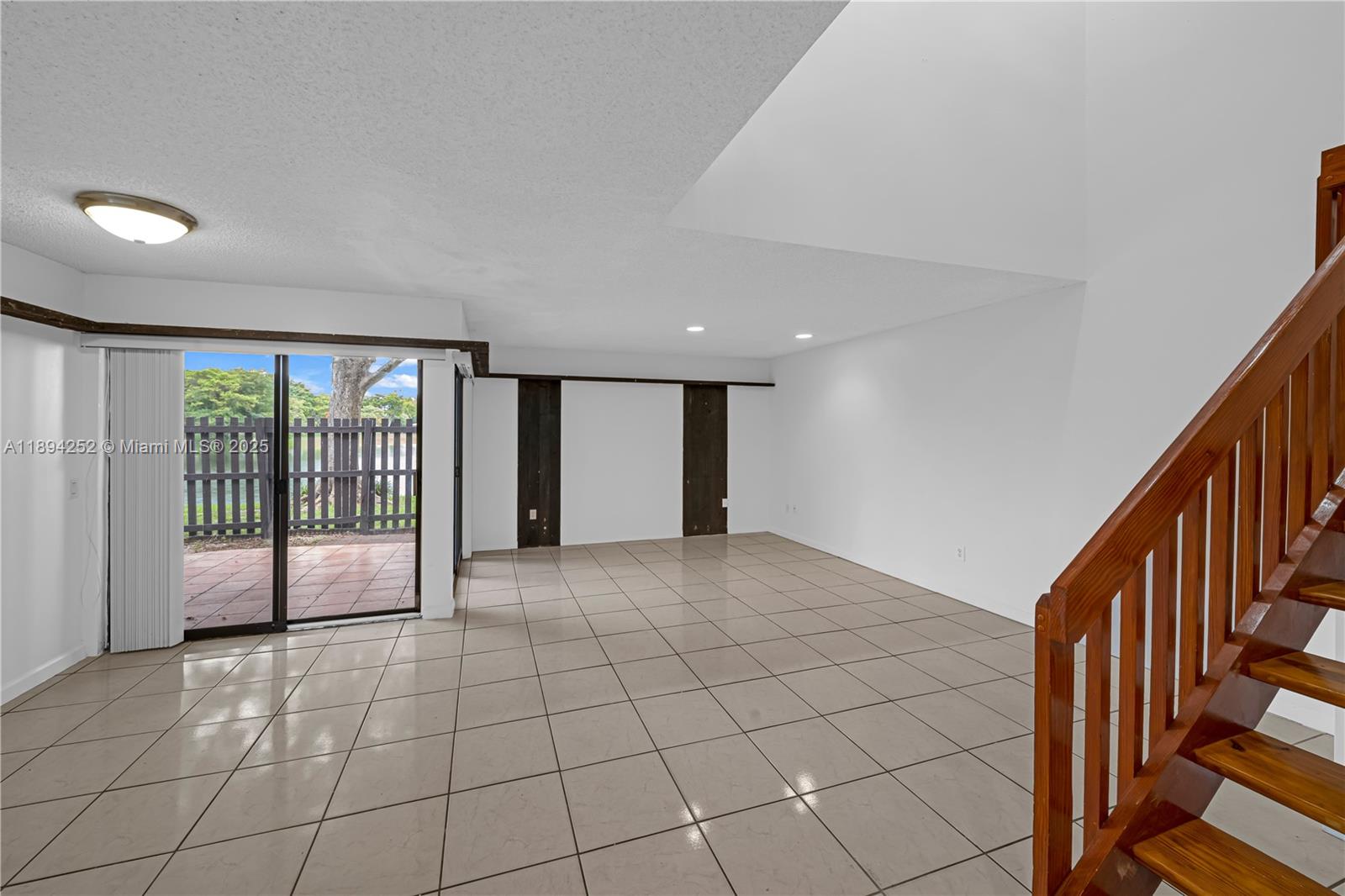 15070 SW 49th Ln # 106 Unit: A-106