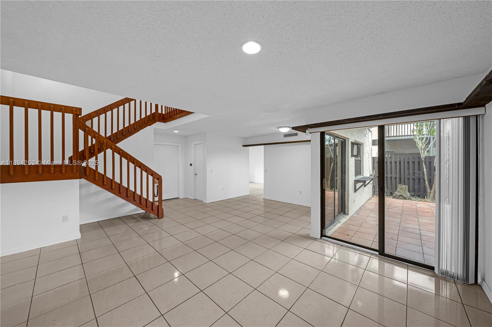 15070 SW 49th Ln # 106 Unit: A-106