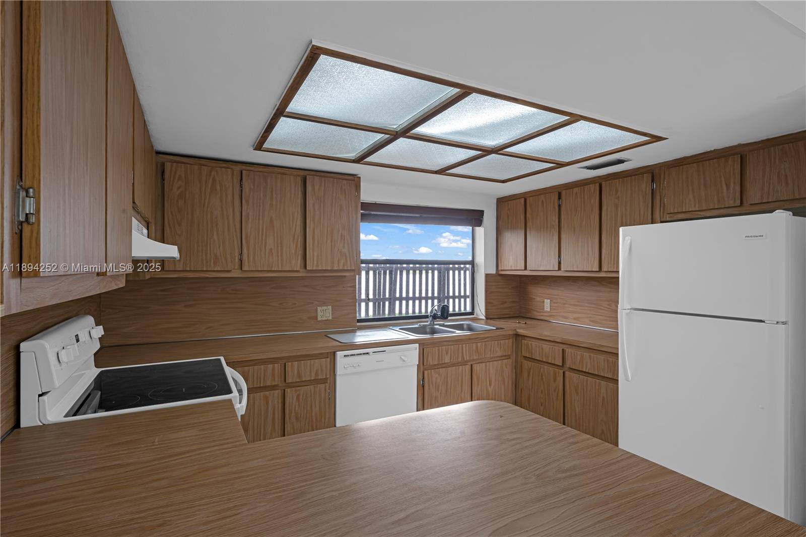 15070 SW 49th Ln # 106 Unit: A-106