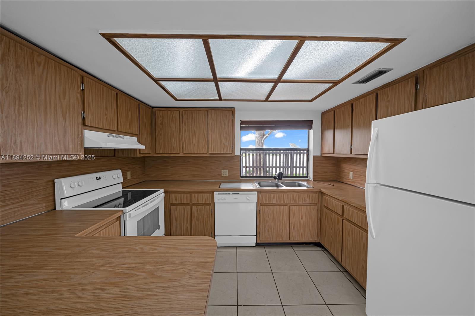 15070 SW 49th Ln # 106 Unit: A-106