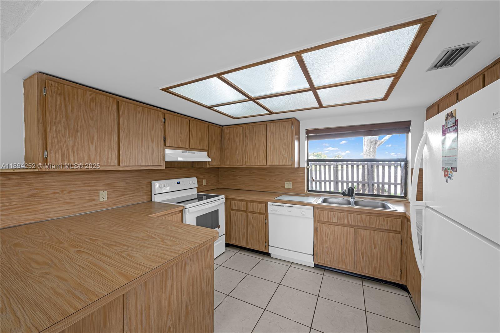 15070 SW 49th Ln # 106 Unit: A-106