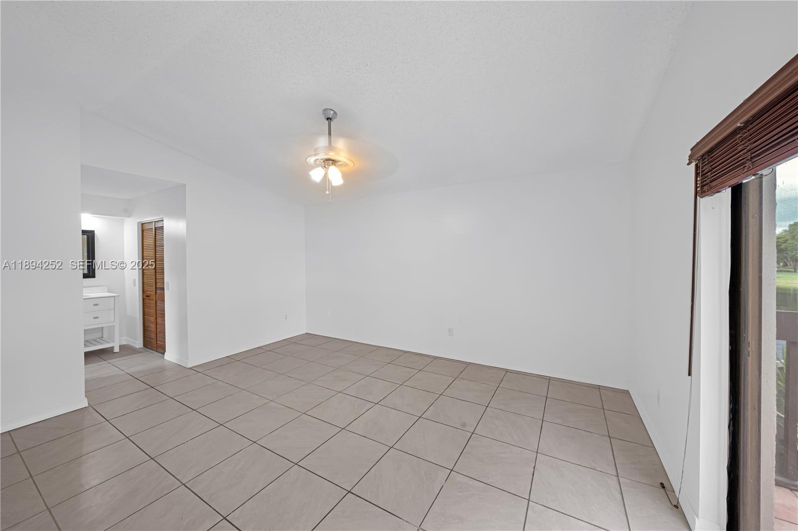 15070 SW 49th Ln # 106 Unit: A-106