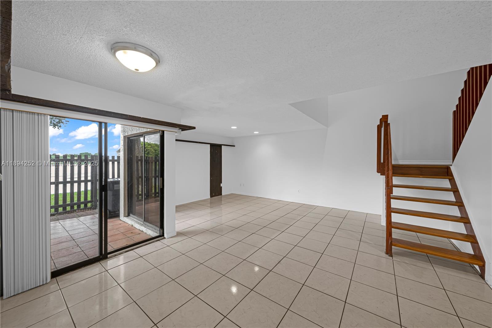 15070 SW 49th Ln # 106 Unit: A-106