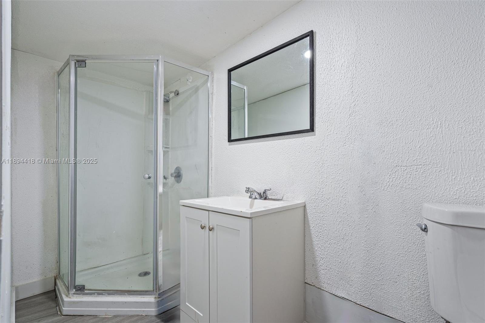 13 NW 108th Ct