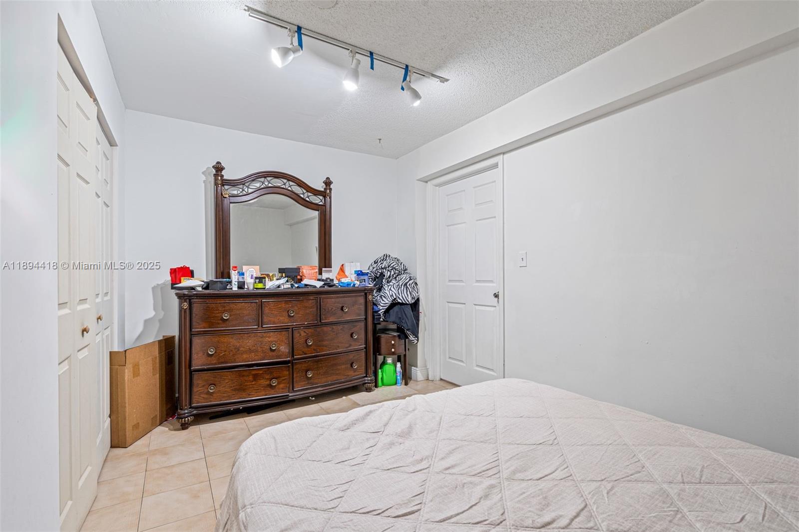 13 NW 108th Ct