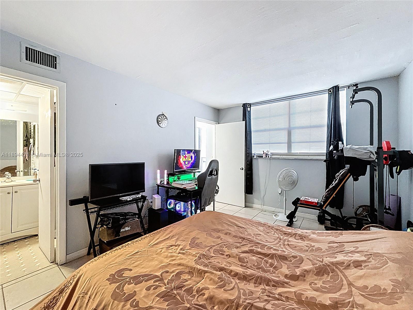 3611 SW 117th Ave # 207 Unit: 10-207