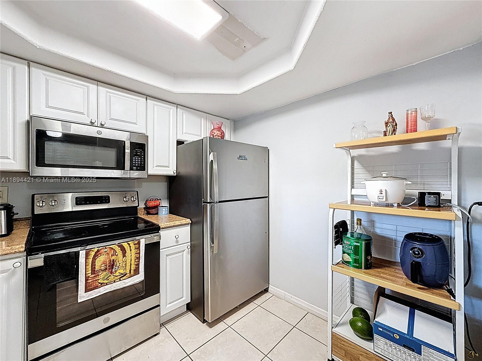 3611 SW 117th Ave # 207 Unit: 10-207