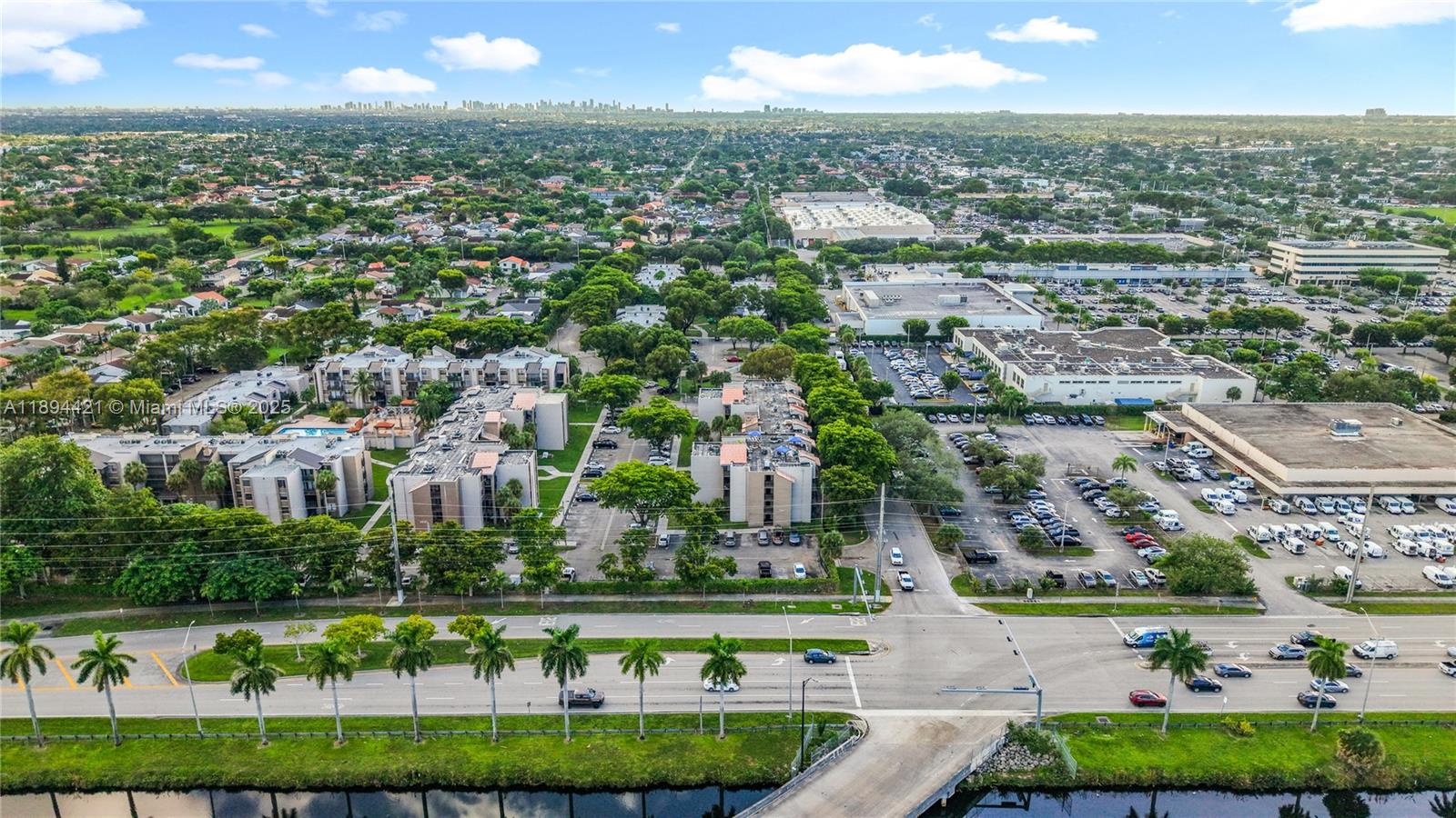 3611 SW 117th Ave # 207 Unit: 10-207