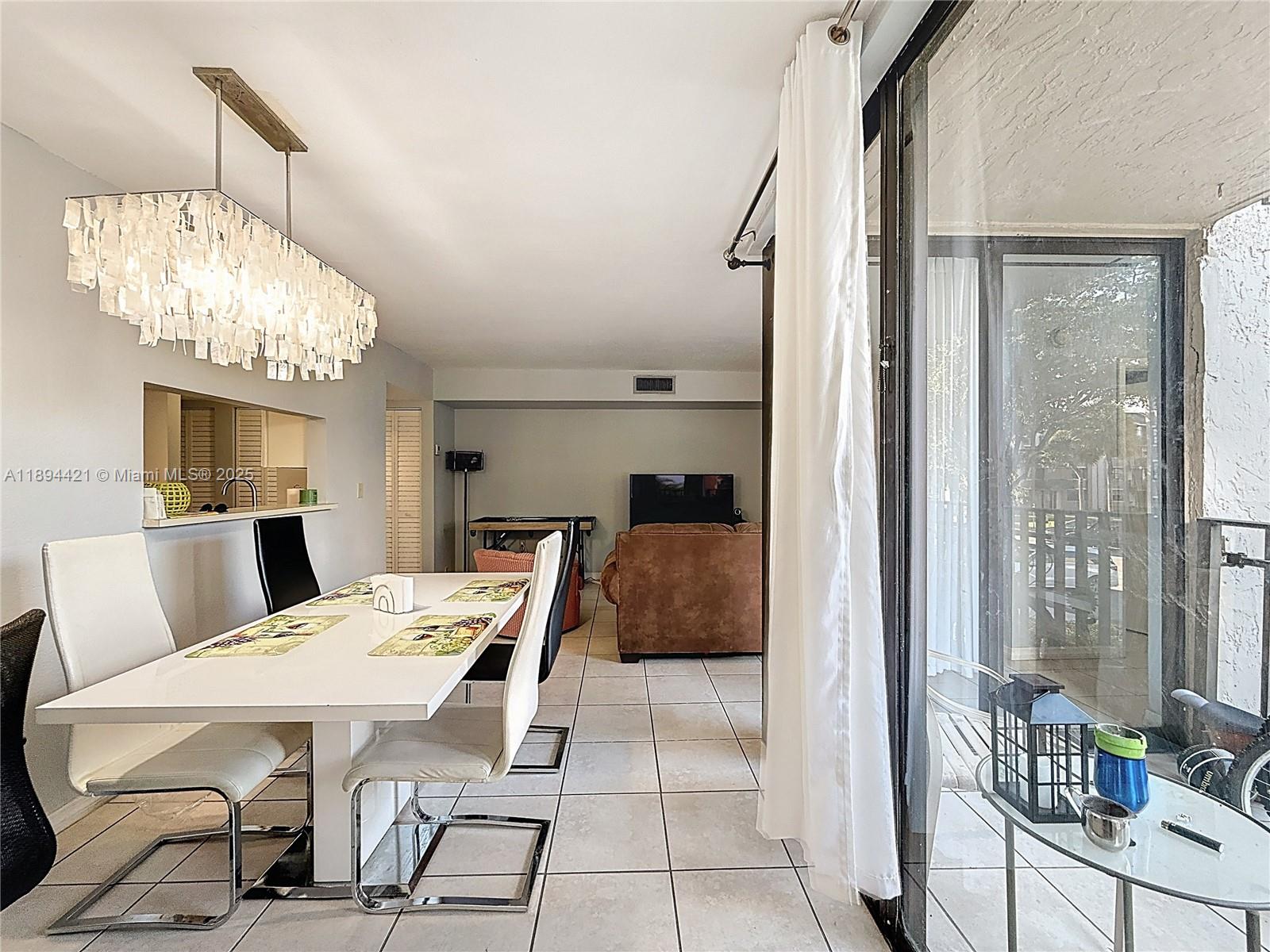 3611 SW 117th Ave # 207 Unit: 10-207