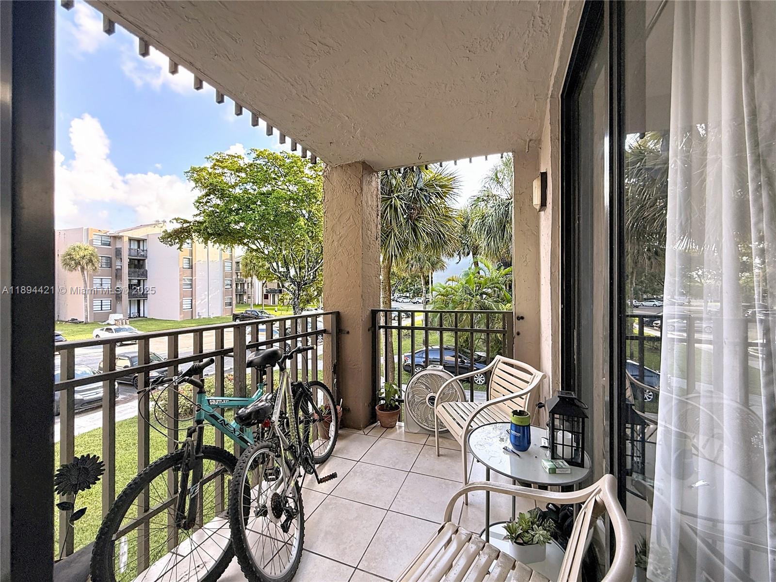 3611 SW 117th Ave # 207 Unit: 10-207