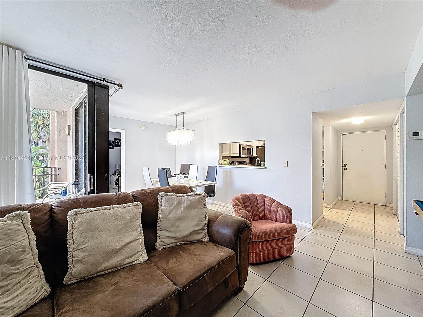 3611 SW 117th Ave # 207 Unit: 10-207