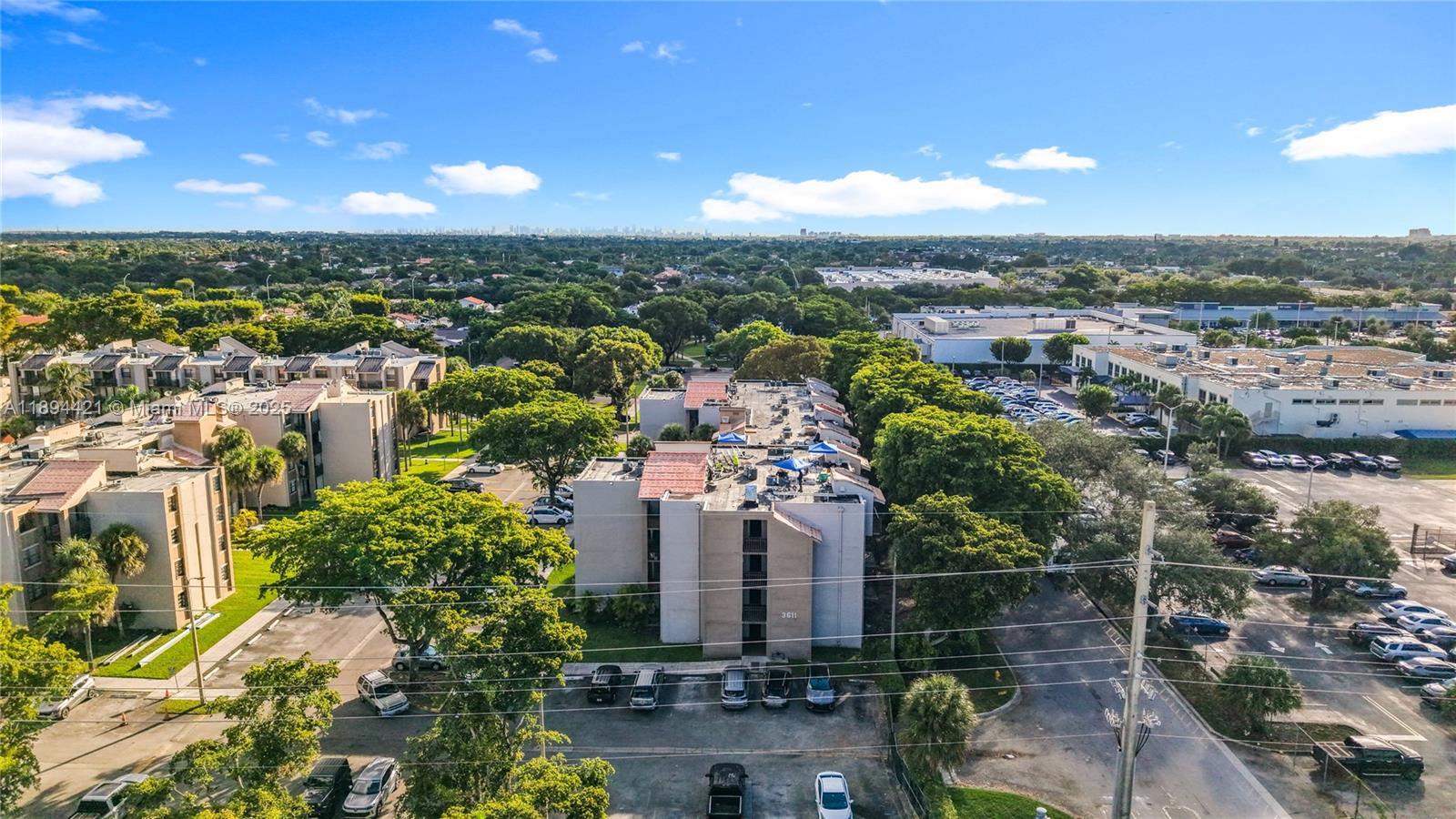 3611 SW 117th Ave # 207 Unit: 10-207