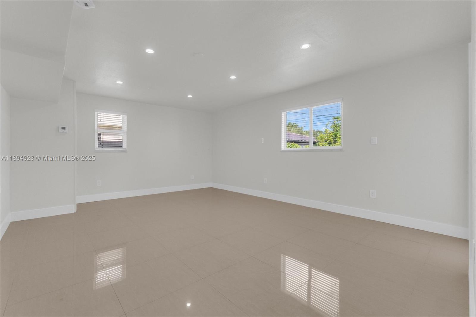 5520 SW 91st Ave