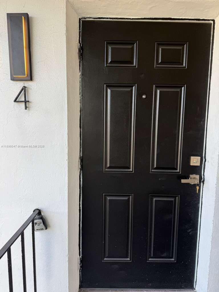 3128 SW 12th Place # 4