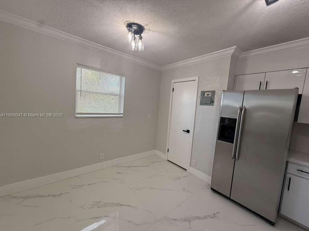 3128 SW 12th Place # 4