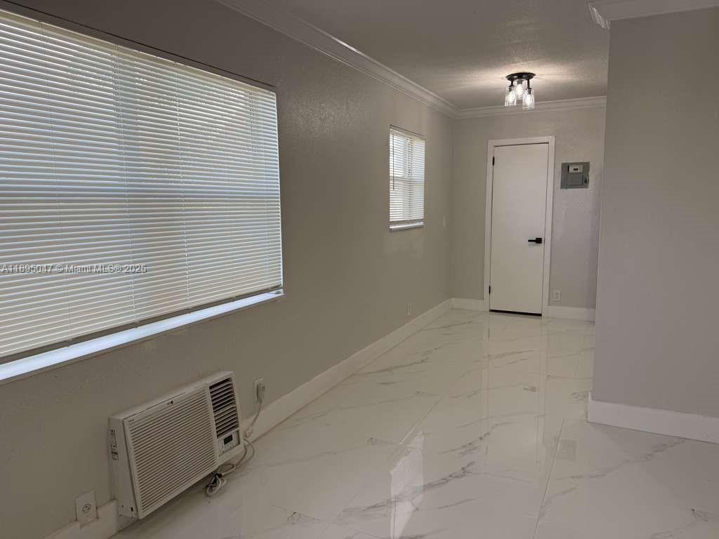 3128 SW 12th Place # 4