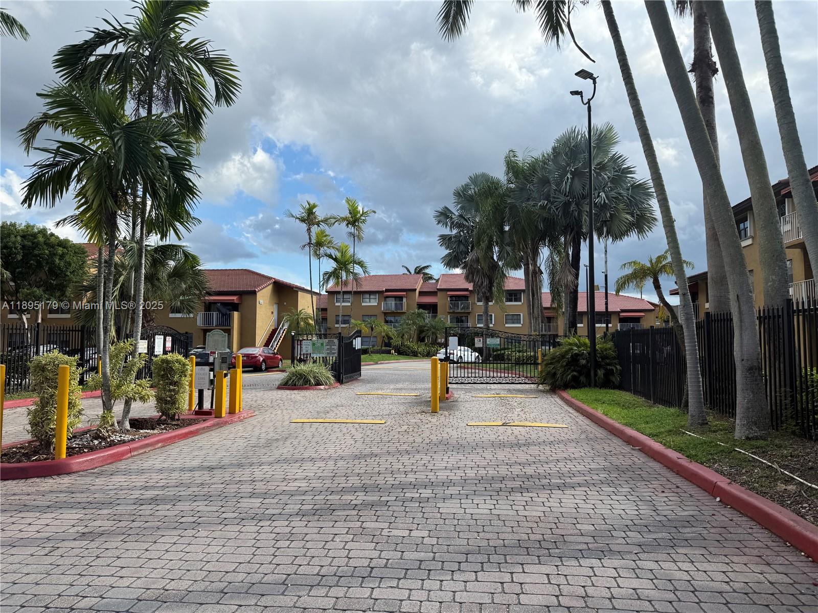 15500 SW 80th St # 106 Unit: A-106