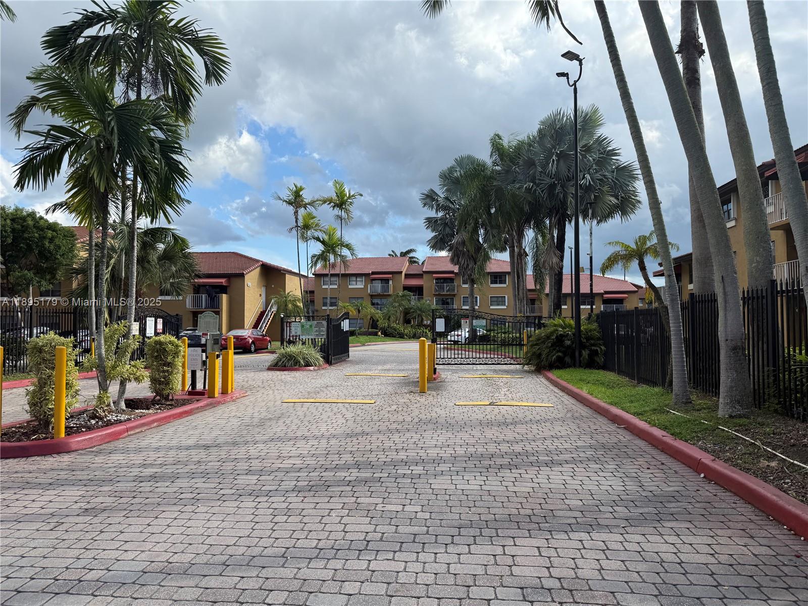 15500 SW 80th St # 106 Unit: A-106