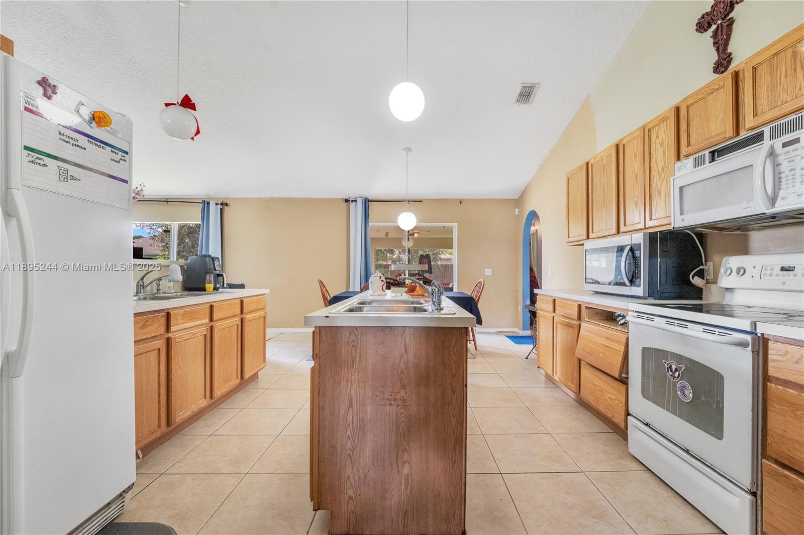 4610 SW Cacao St, Port St. Lucie