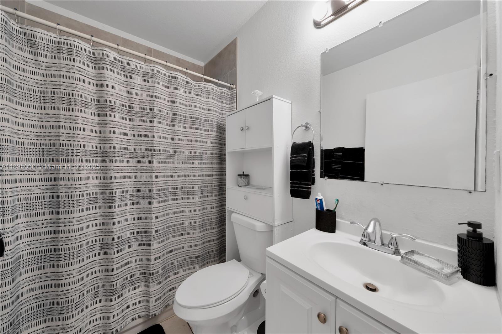 285 NW 39th St